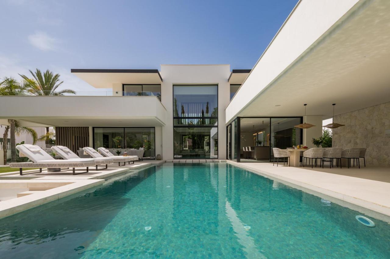Vacation Marbella I Villa Sirius, Golf Valley, Private Heated Pool, Sauna, Billiard, Cinema, Awarded Holiday Rental Exteriör bild