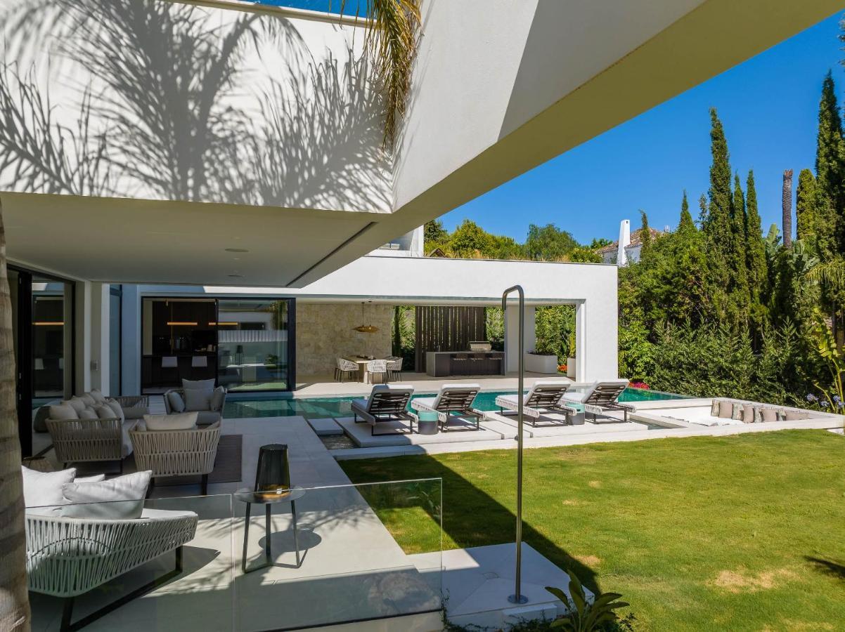 Vacation Marbella I Villa Sirius, Golf Valley, Private Heated Pool, Sauna, Billiard, Cinema, Awarded Holiday Rental Exteriör bild
